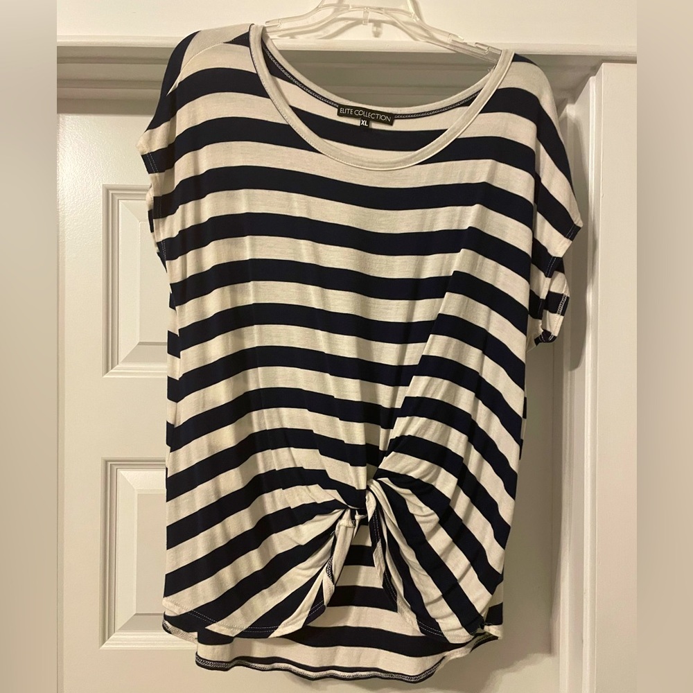 Elite collection knot top XL